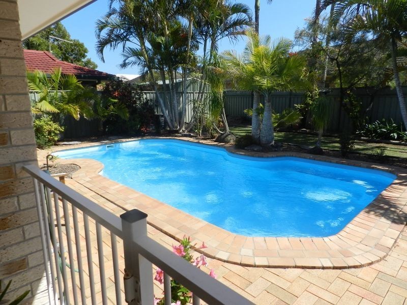 23 Palm Terrace, Yamba NSW 2464