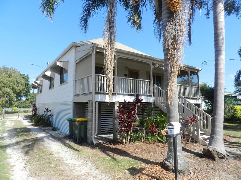 7 Carrington Street, Palmers Island NSW 2463