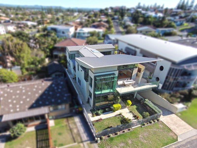 8 Pacific Parade, Yamba NSW 2464