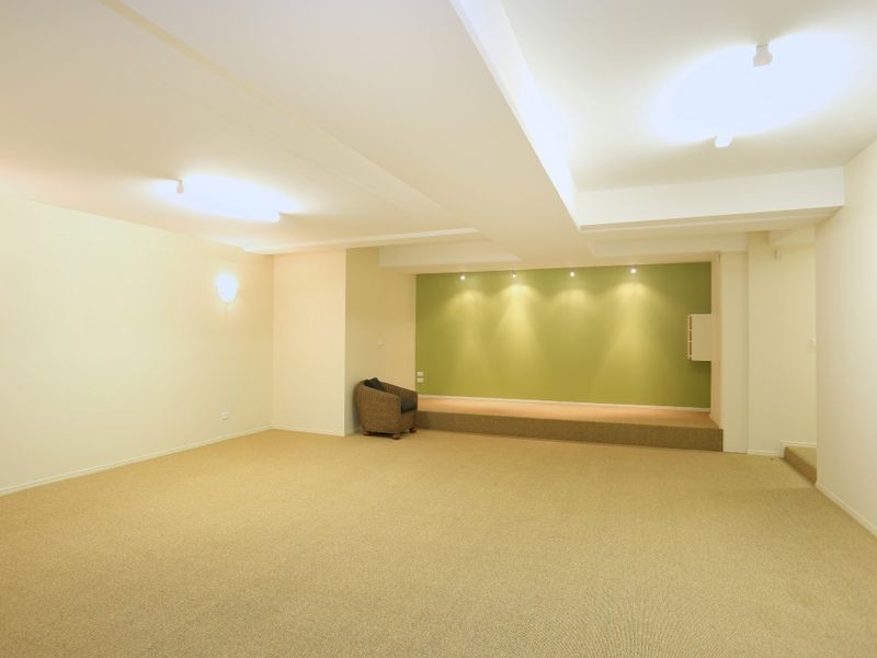 8 Pacific Parade, Yamba NSW 2464