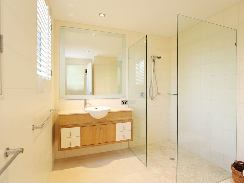 8 Pacific Parade, Yamba NSW 2464