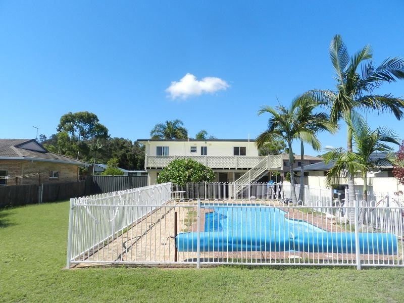 13 TELOPEA AVENUE, Yamba NSW 2464