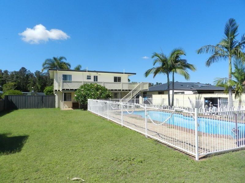 13 TELOPEA AVENUE, Yamba NSW 2464