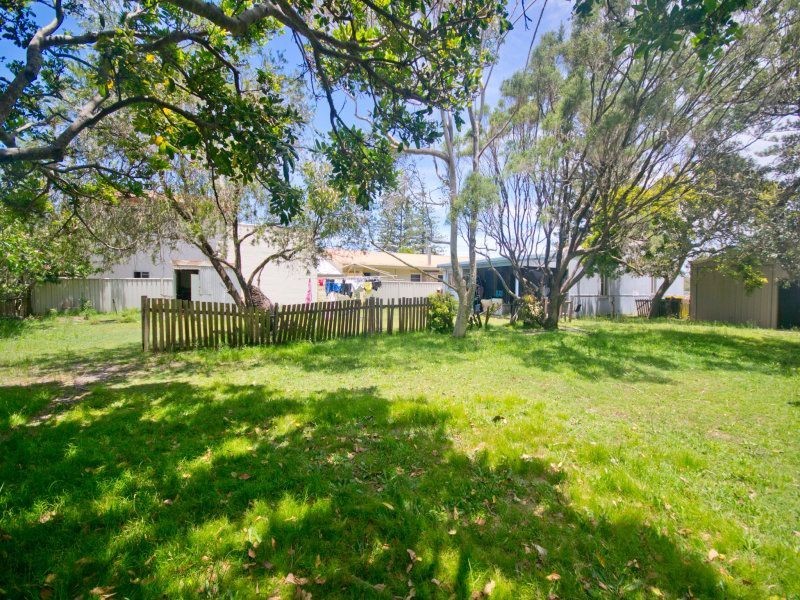 2 River Street, Yamba NSW 2464