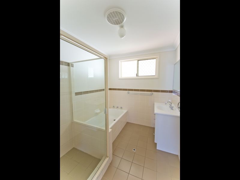 11 Wattle Drive, Yamba NSW 2464