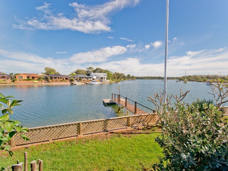 32 Westringia Place, Yamba NSW 2464