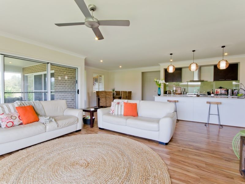 9 Harold Tory Drive, Yamba NSW 2464