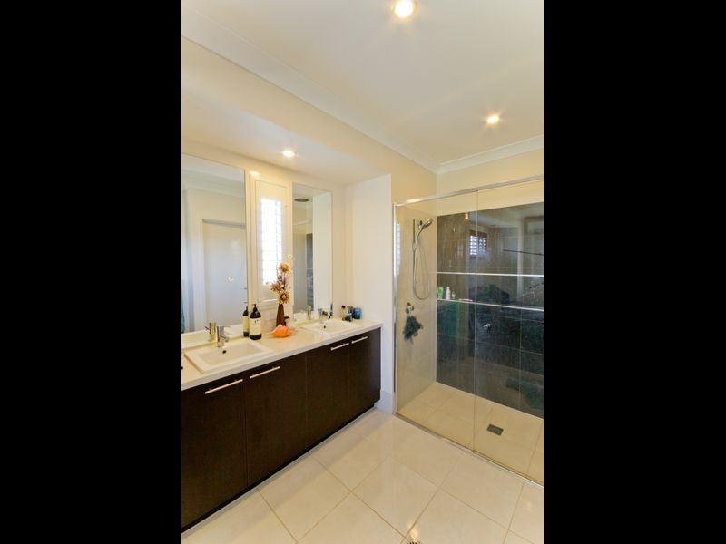 9 Harold Tory Drive, Yamba NSW 2464