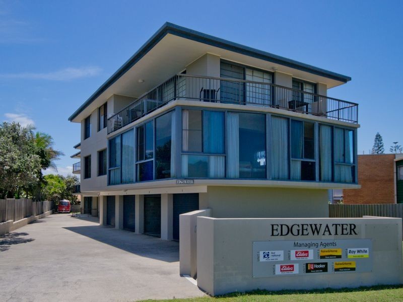 Edgewater 1/12 Pacific Parade, Yamba NSW 2464