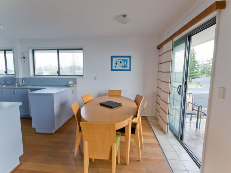 Edgewater 1/12 Pacific Parade, Yamba NSW 2464