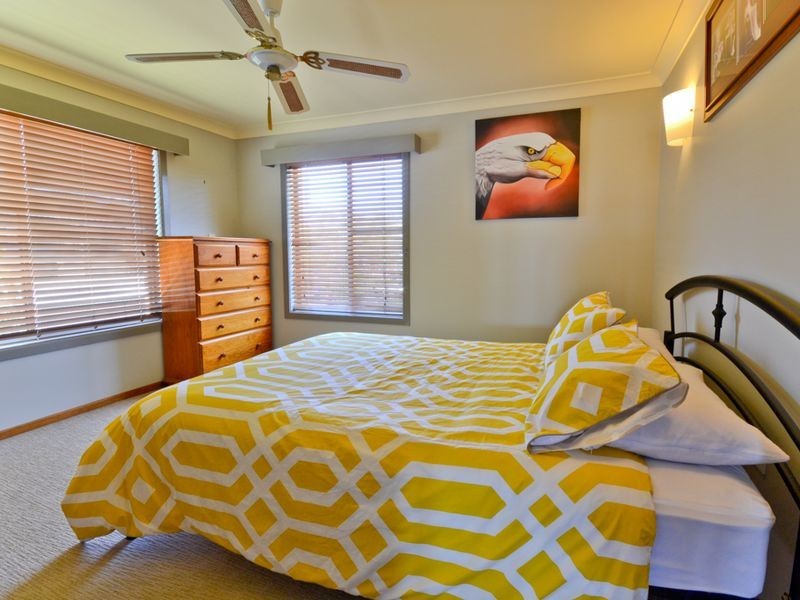 6 Bent Street, Yamba NSW 2464