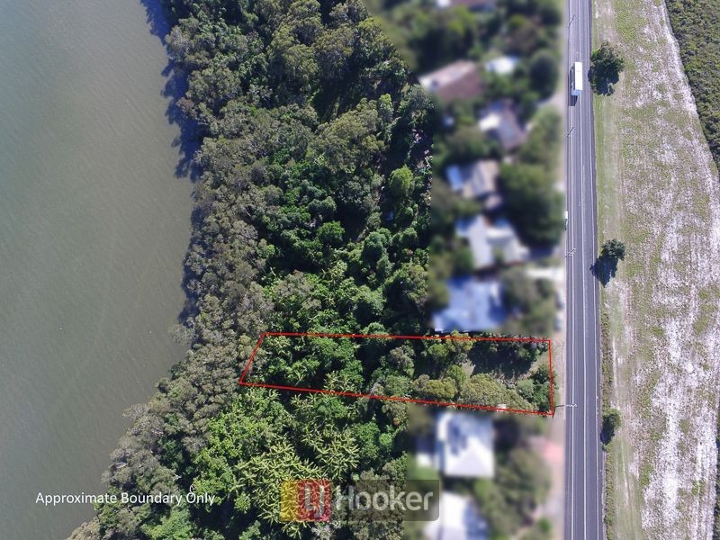 27 Lakes Boulevard, Wooloweyah NSW 2464