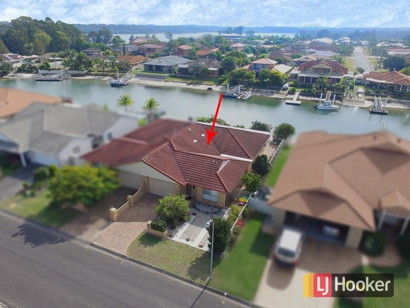2/6 Nabilla Court, Yamba NSW 2464