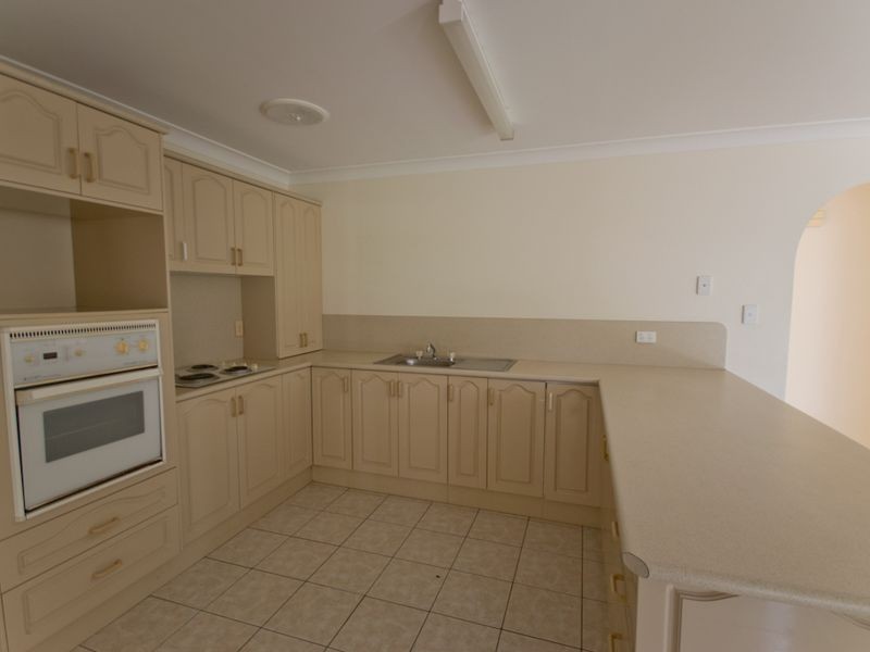 17 Mariners Way, Yamba NSW 2464