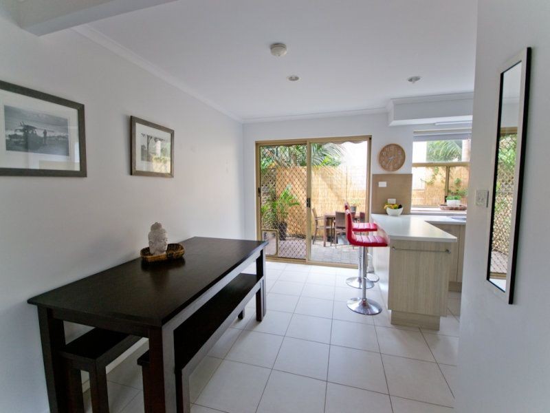 Unit 4/16 Beach Street, Yamba NSW 2464