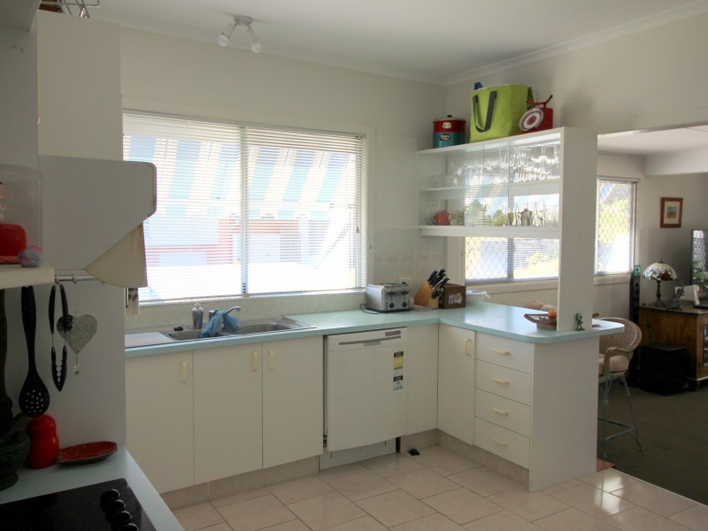 42 Yamba Street, Yamba NSW 2464