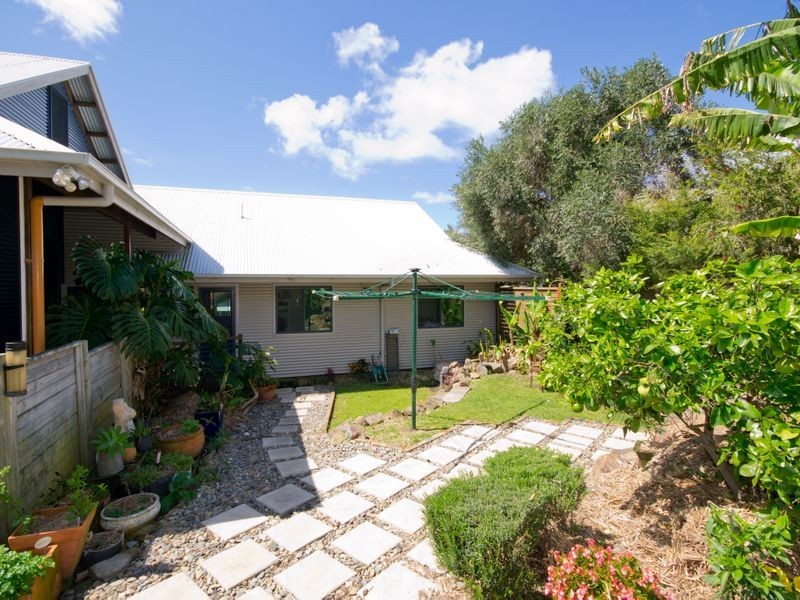 11 Bay Street, Angourie NSW 2464