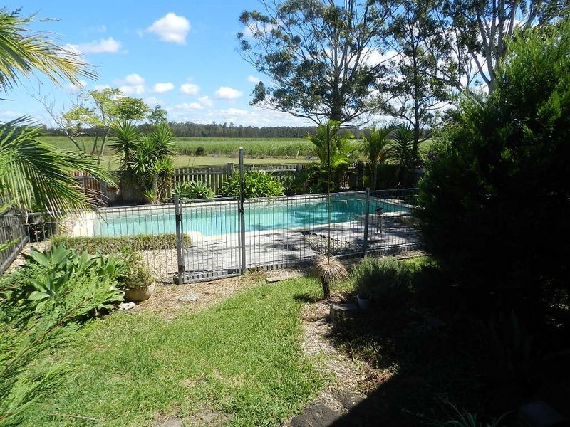 122 Amos Road, Palmers Island NSW 2463