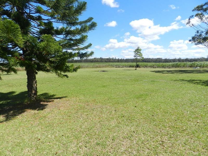 122 Amos Road, Palmers Island NSW 2463