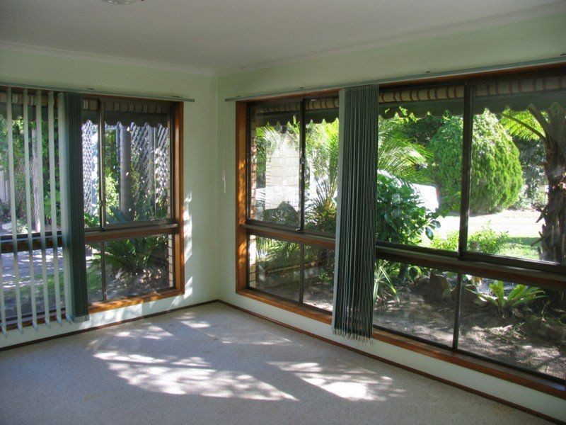 64 Coonawarra Court, Yamba NSW 2464