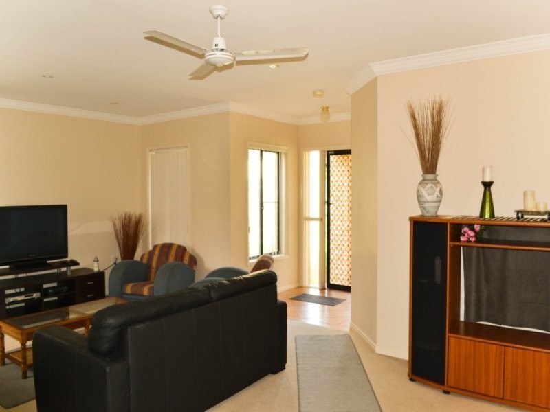 33 Oceania Court, Yamba NSW 2464