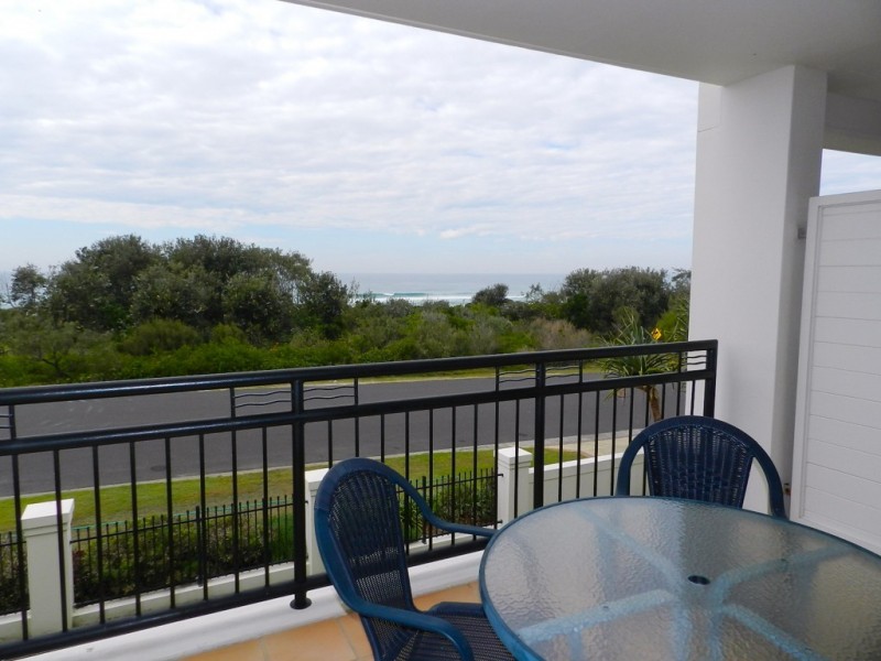 Unit 31/20 Pacific Parade, Yamba NSW 2464