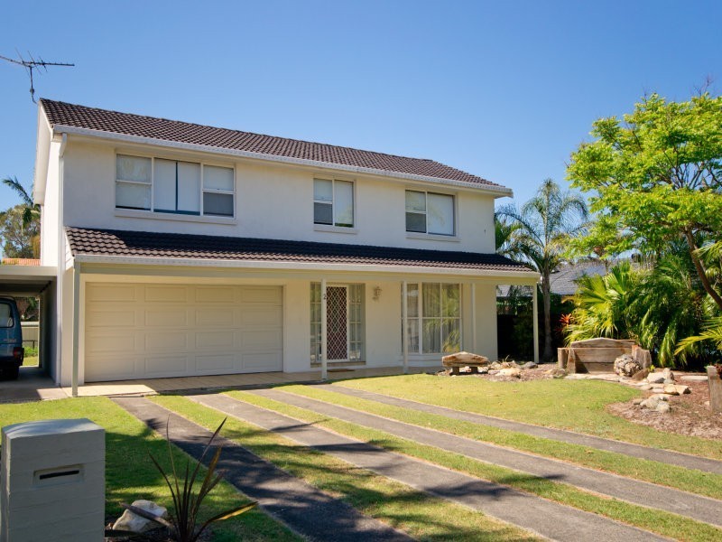 2 The Peninsula, Yamba NSW 2464