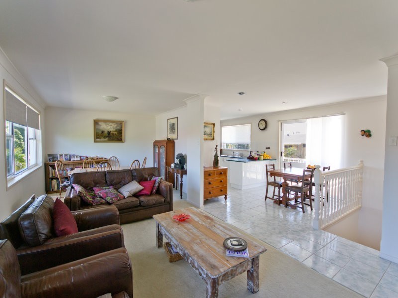 2 The Peninsula, Yamba NSW 2464