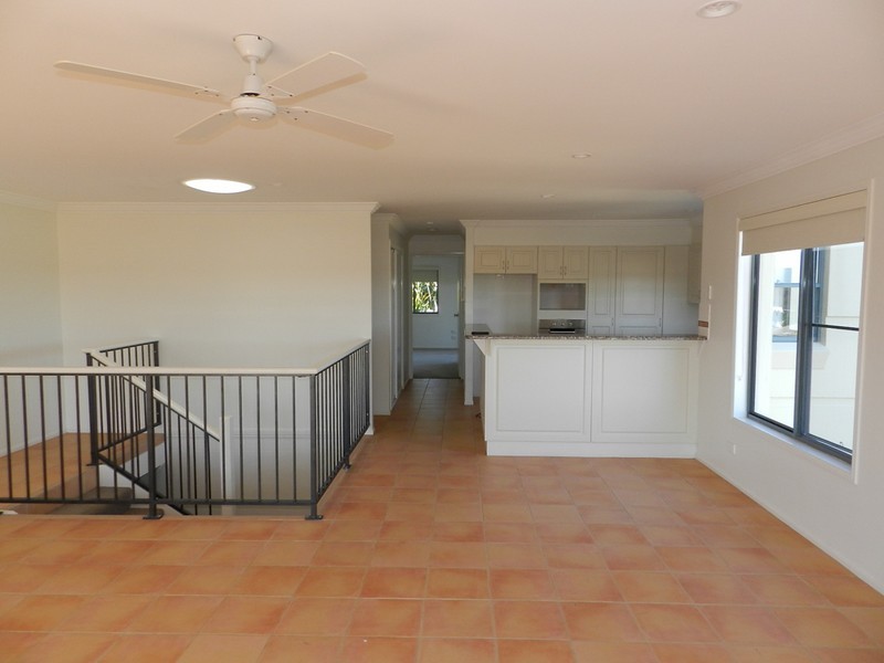 Unit 2/1-5 Beachside Way, Yamba NSW 2464