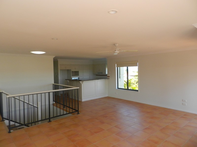 Unit 2/1-5 Beachside Way, Yamba NSW 2464