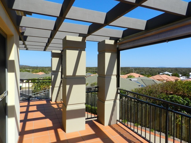 Unit 2/1-5 Beachside Way, Yamba NSW 2464