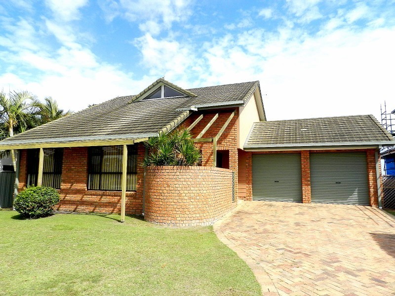 29 Melaleuca Drive, Yamba NSW 2464
