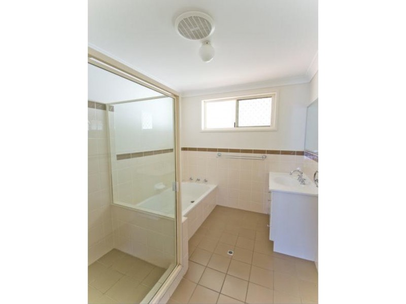 11 Wattle Drive, Yamba NSW 2464