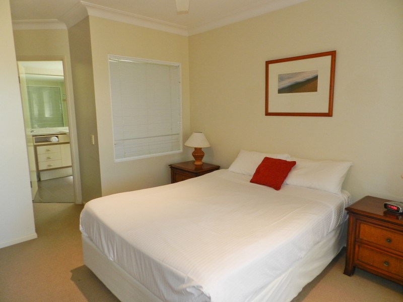 Unit 25/20 Pacific Parade, Yamba NSW 2464