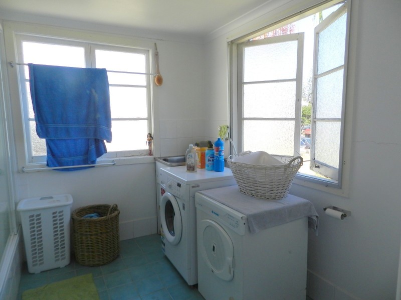 13 High Street, Yamba NSW 2464