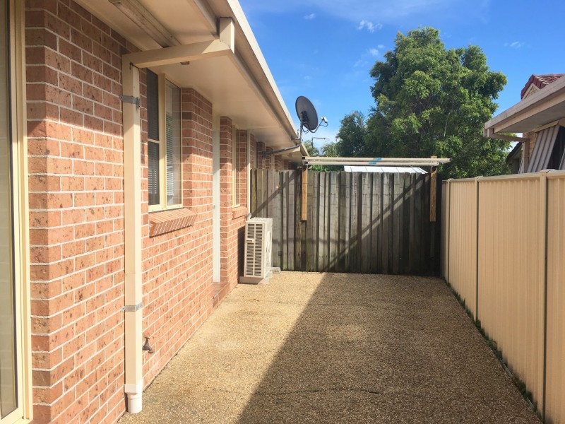 2/10 Melaleuca Drive, Yamba NSW 2464