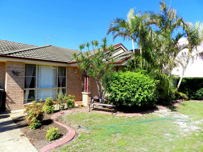 43 Lady Nelson Drive, Yamba NSW 2464
