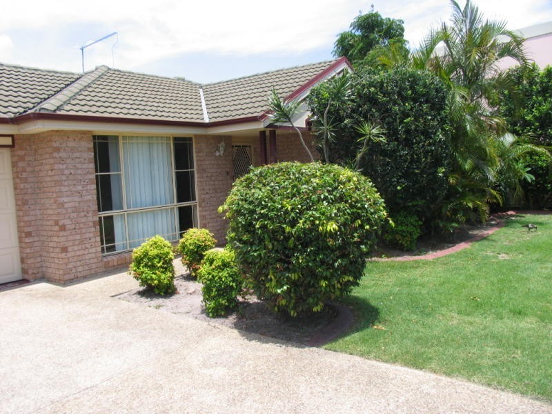 43 Lady Nelson Drive, Yamba NSW 2464