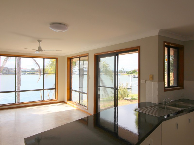 7 The Anchorage, Yamba NSW 2464