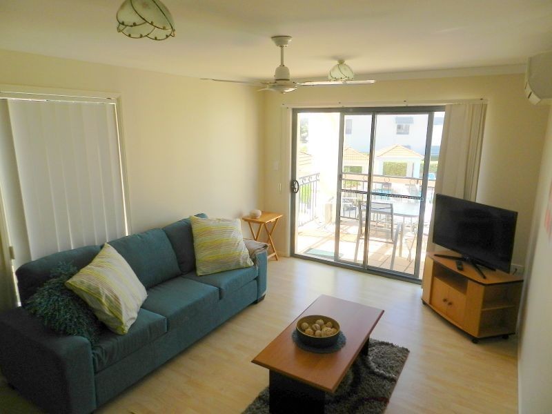 Unit B6 U2/19-21 Pacific Parade, Yamba NSW 2464
