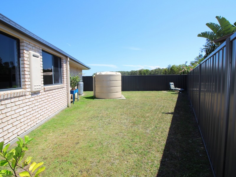 5 Buccaneers Court, Yamba NSW 2464