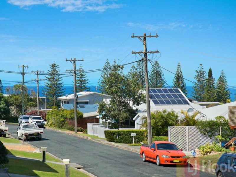 2/3 Ager Street, Yamba NSW 2464