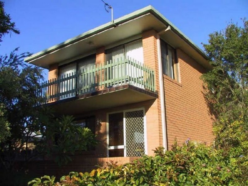 Unit 1/8 Beach Street, Yamba NSW 2464