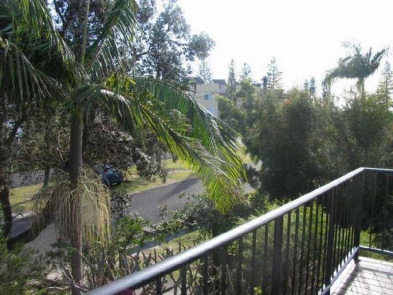 Unit 1/8 Beach Street, Yamba NSW 2464