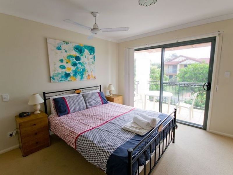 B6-U2 The Breakers/18-20 Pacific Parade, Yamba NSW 2464