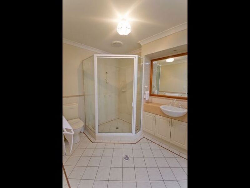 B6-U2 The Breakers/18-20 Pacific Parade, Yamba NSW 2464