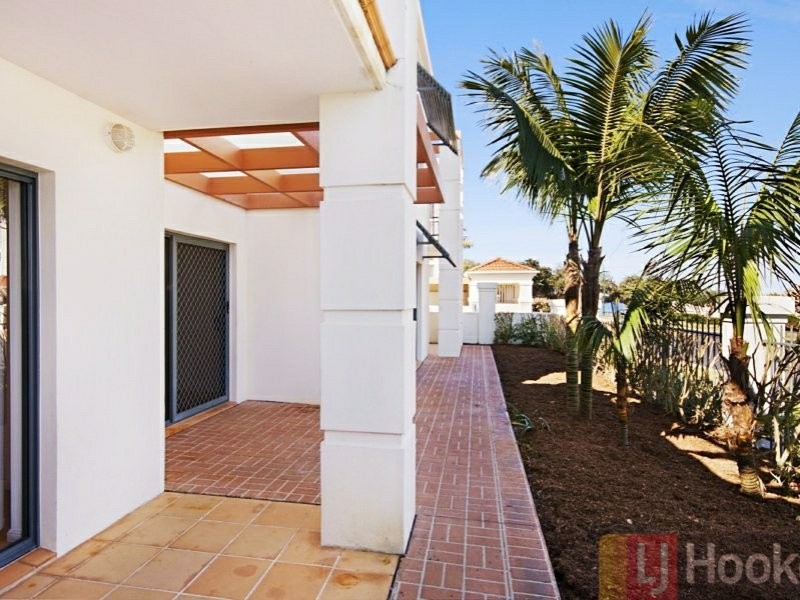 Unit 3-1/18-19 Pacific Parade, Yamba NSW 2464