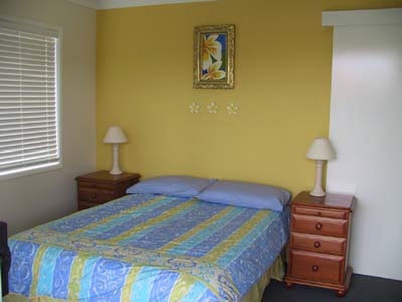 3 Down – 87 Yamba Street, Yamba NSW 2464