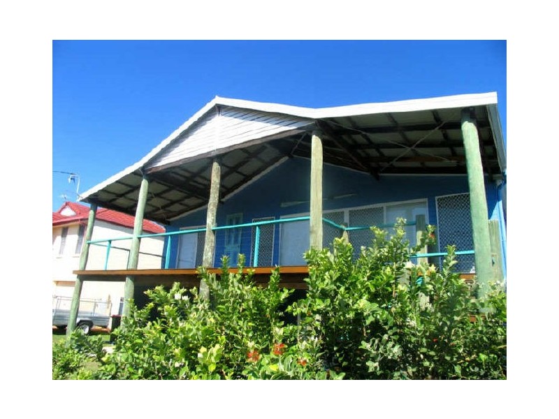 3 Down – 87 Yamba Street, Yamba NSW 2464