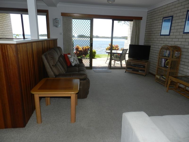 6 Peninsula Court/35-39 The Peninsula, Yamba NSW 2464